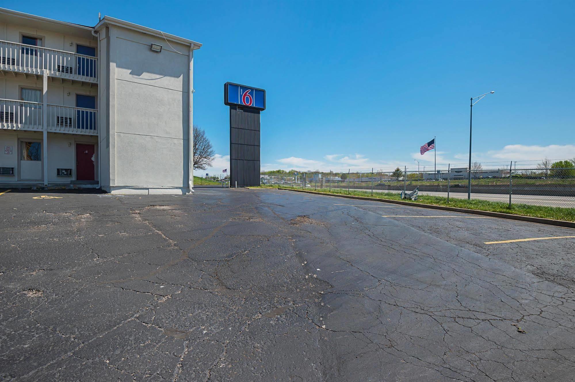Motel 6-Blue Springs, Mo Exterior foto